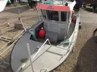 Kapal kerja keur dijual