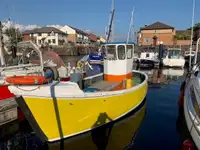 Trawler pikeun dijual