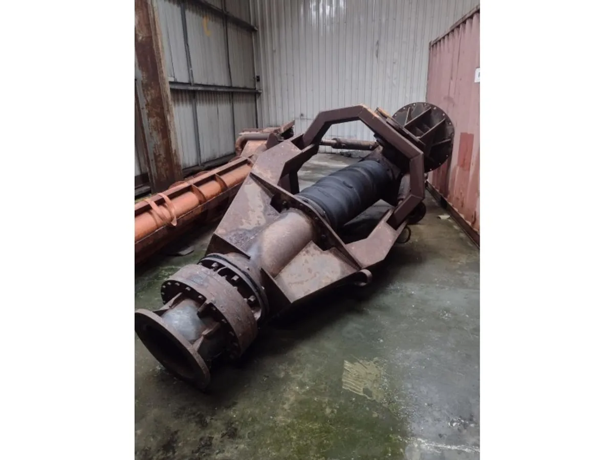 Kapal keruk keur dijual