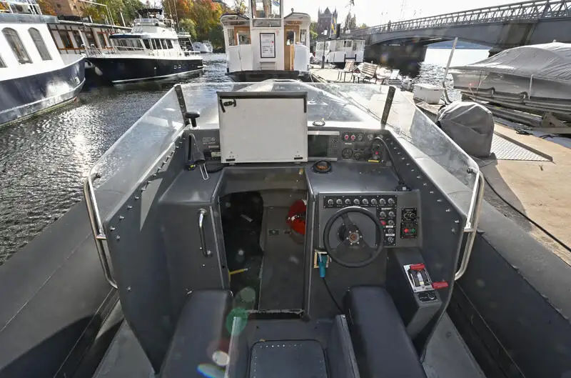 Kapal tiup keur dijual