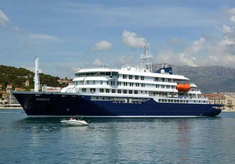 Kapal pesiar keur dijual