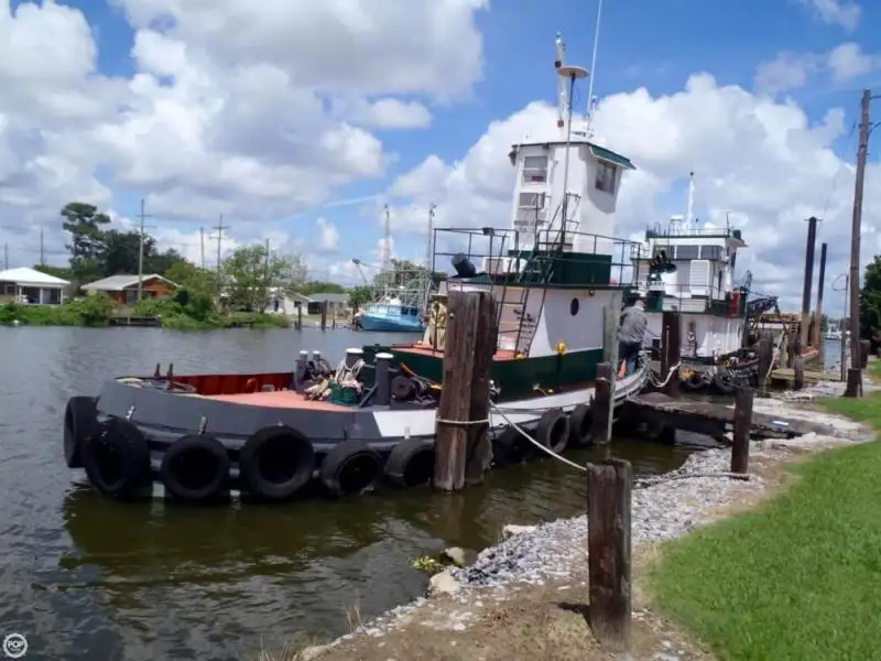 Kapal penarik keur dijual