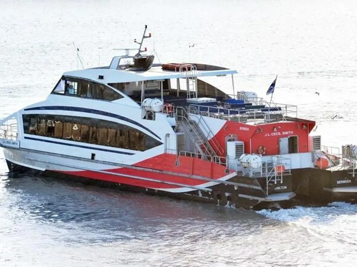 Kapal fery keur dijual
