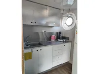 Kapal kontainer keur dijual