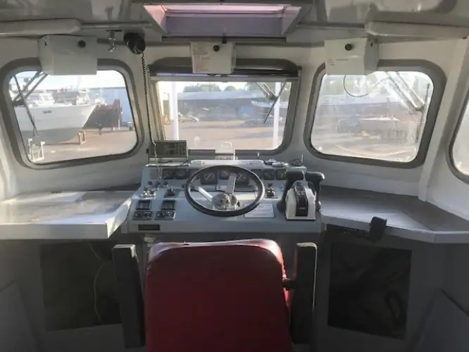 Kapal survei keur dijual