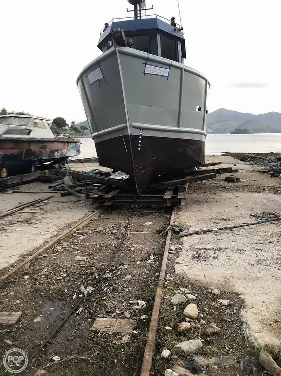 Kapal pasokan keur dijual