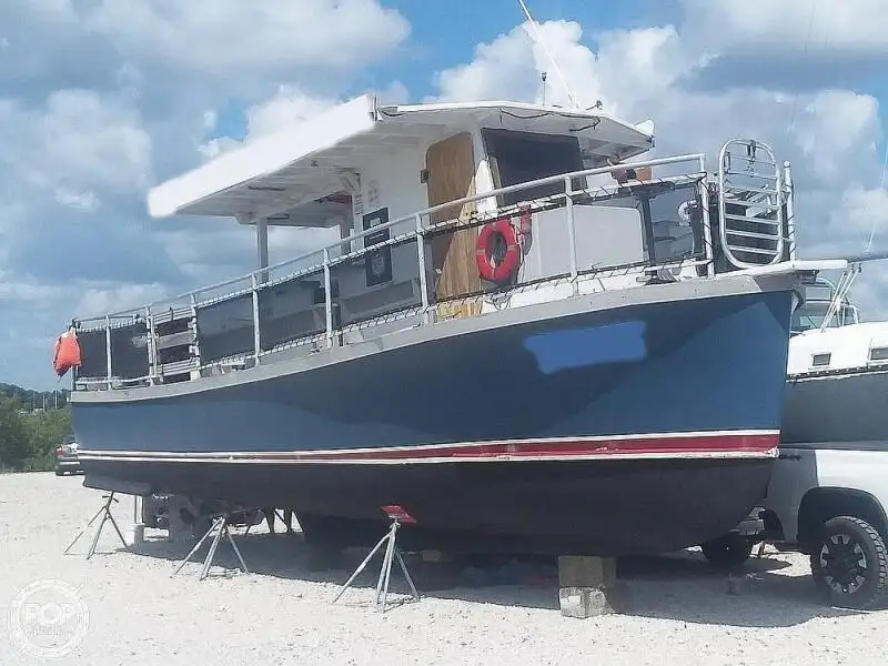 Kapal pesiar keur dijual
