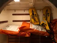 Kapal penyelamat keur dijual