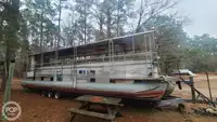 Kapal pesiar keur dijual