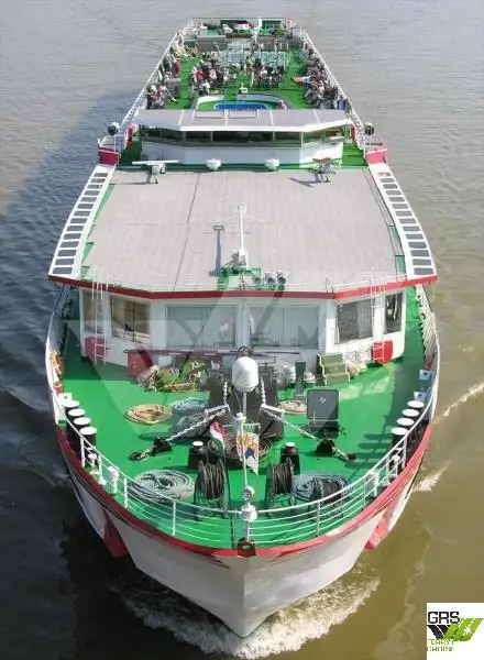 Kapal pesiar keur dijual