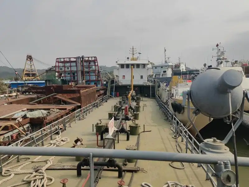 Kapal tangki minyak/bahan kimia keur dijual