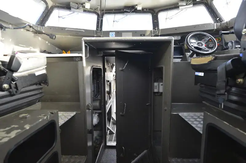 Kapal angkatan laut / militer keur dijual