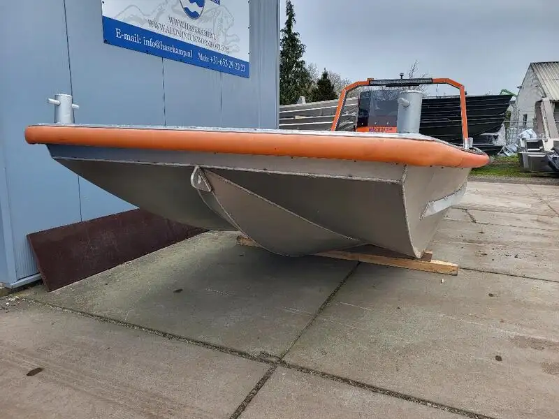 Kapal kerja keur dijual