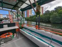 Kapal pesiar keur dijual
