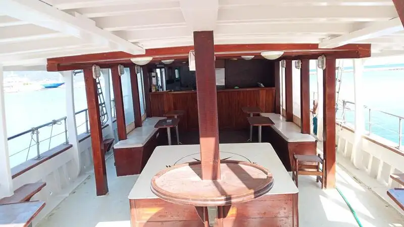 Kapal pesiar keur dijual