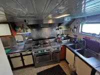 Kapal pasokan keur dijual