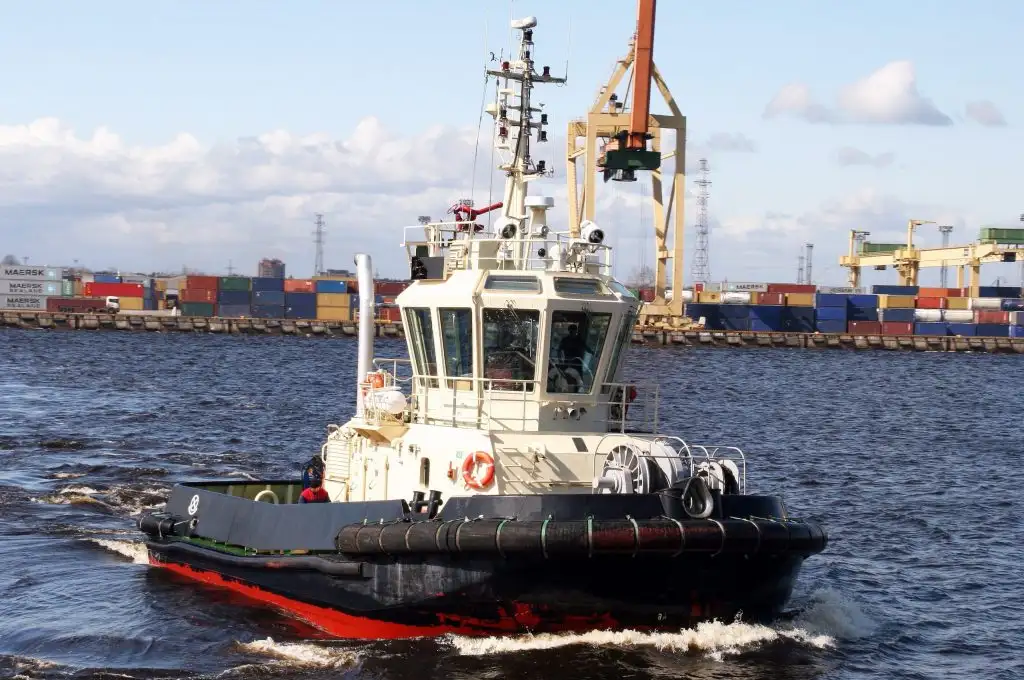 Kapal penarik keur dijual