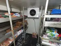 Kapal pasokan keur dijual