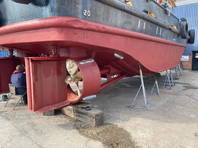 Kapal penarik keur dijual