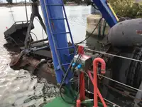 Kapal keruk keur dijual
