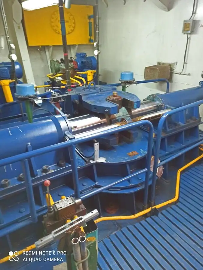 Kapal pangangkut barang curah keur dijual