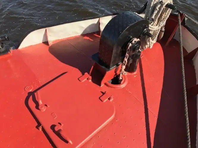 Kapal tunda keur dijual