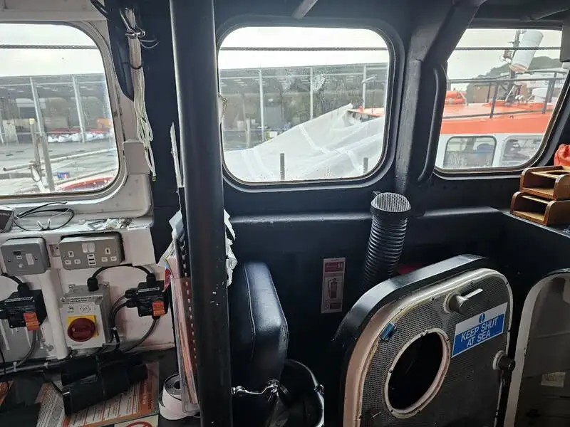 Kapal penyelamat keur dijual