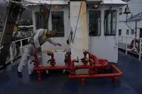 Kapal penarik keur dijual