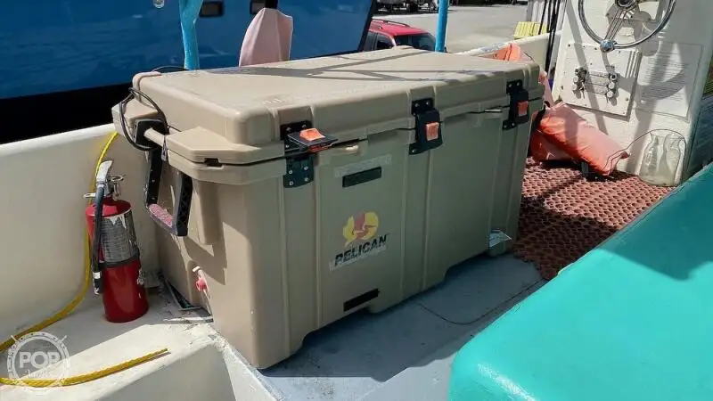 Kapal pesiar keur dijual