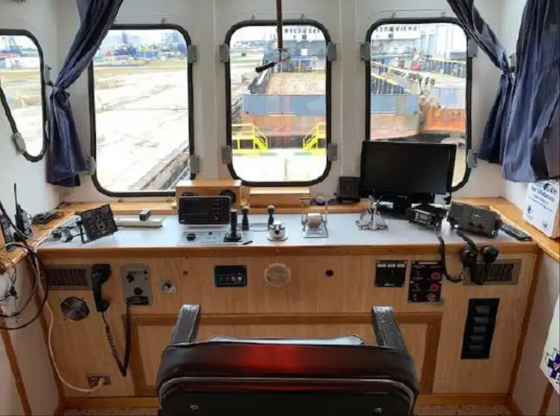 Kapal Pangiriman Cepat (FSV) keur dijual