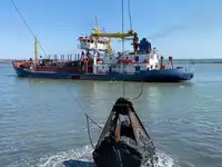 Kapal keruk keur dijual