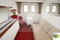 Kapal pesiar keur dijual