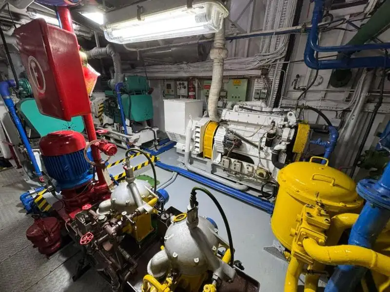 Kapal kontainer keur dijual