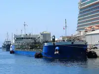 Oil/Chemical tanker pikeun dijual