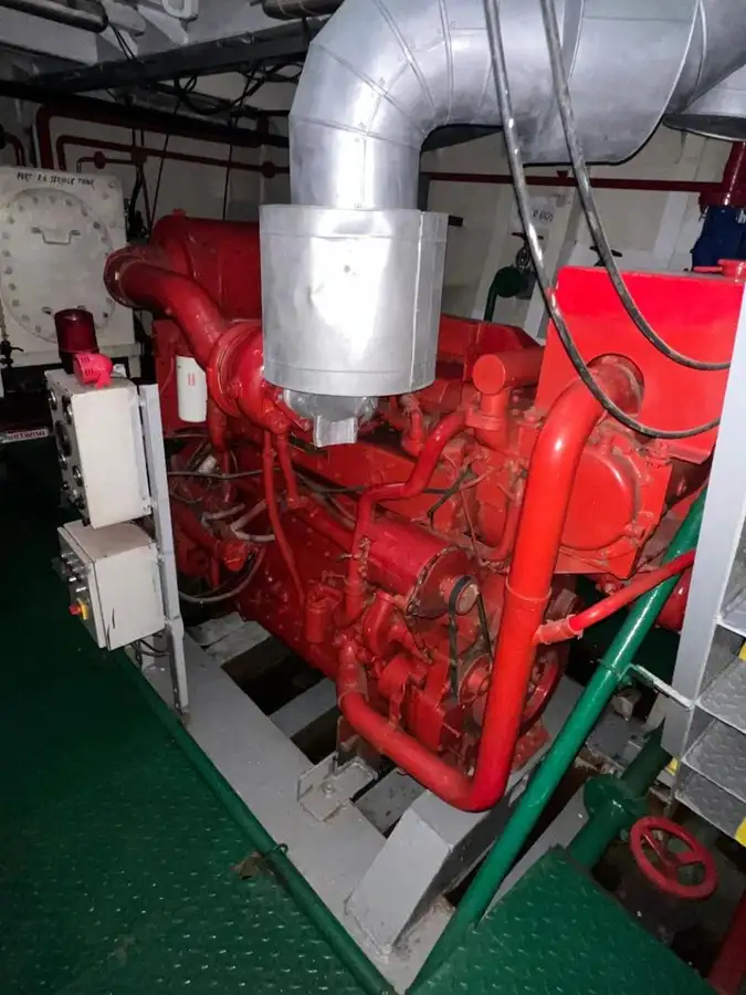 Kapal penarik keur dijual