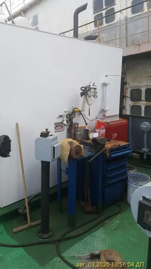 Tongkang keur dijual