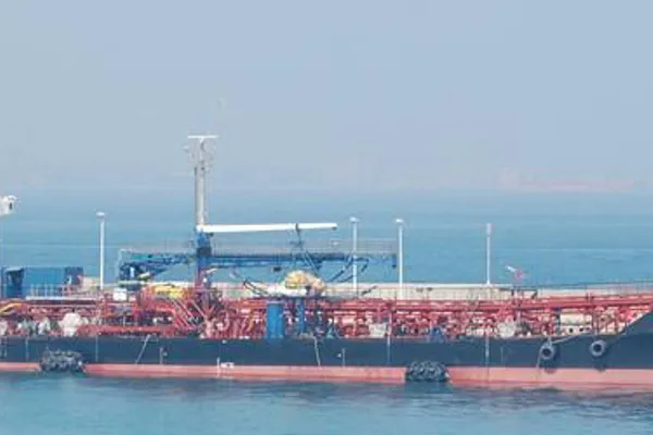 Oil/Chemical tanker for sale