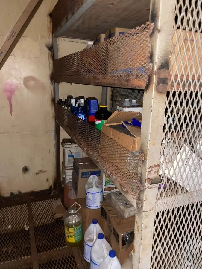 Kapal keruk keur dijual