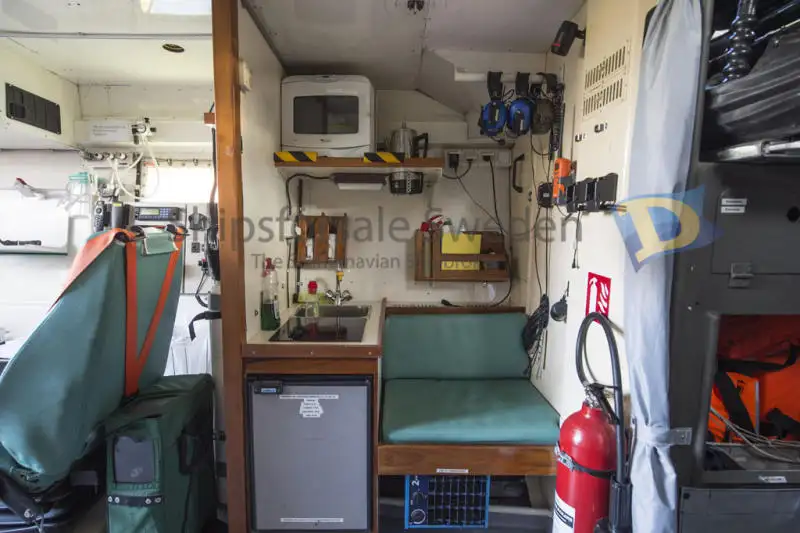 Kapal penyelamat keur dijual