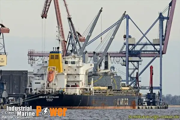 Kapal pangangkut barang curah keur dijual