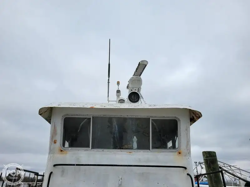 Kapal pasokan keur dijual