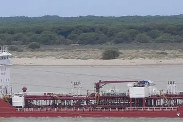 Oil/Chemical tanker for sale