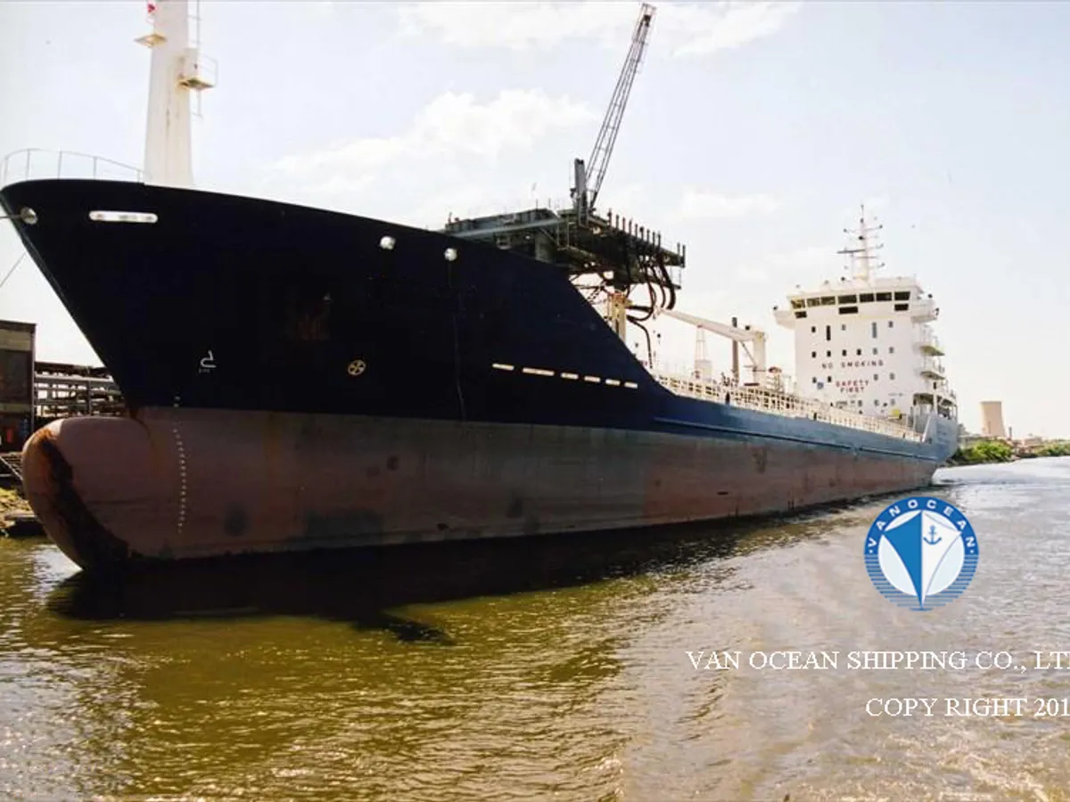 Kapal tangki minyak/bahan kimia keur dijual