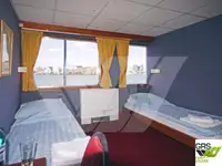 Kapal pesiar keur dijual