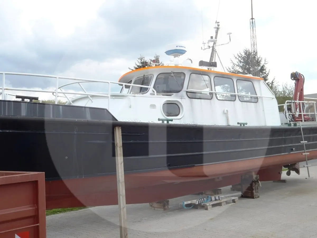 Kapal survei keur dijual