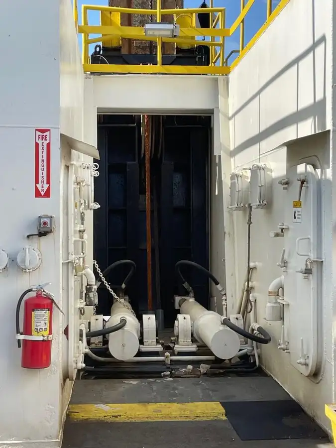 Kapal keruk keur dijual
