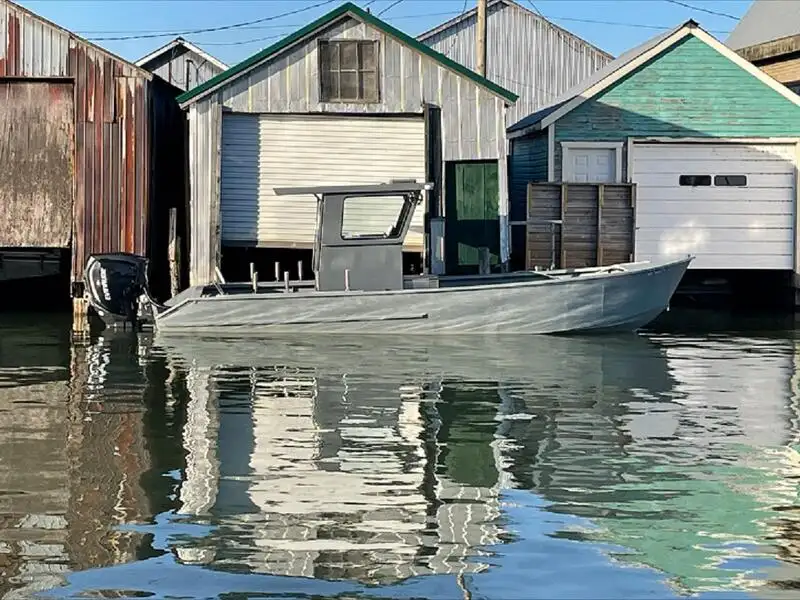 Kapal kerja keur dijual