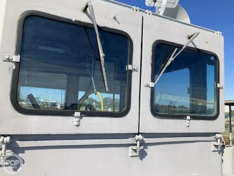Kapal pendaratan, tangki keur dijual