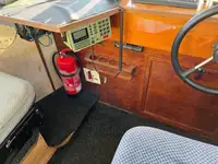 Kapal kerja keur dijual