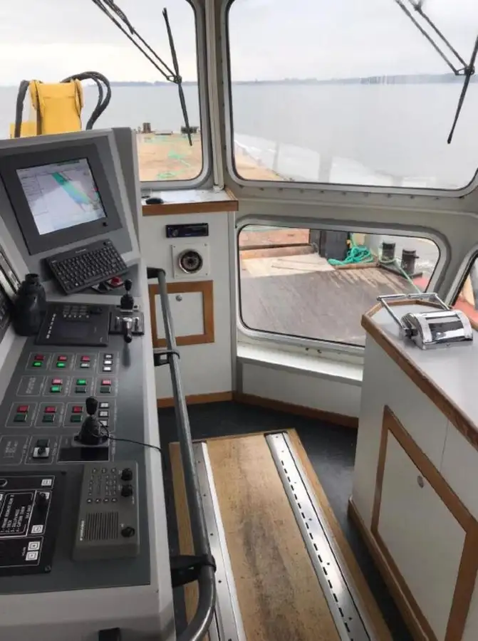 Kapal penarik keur dijual